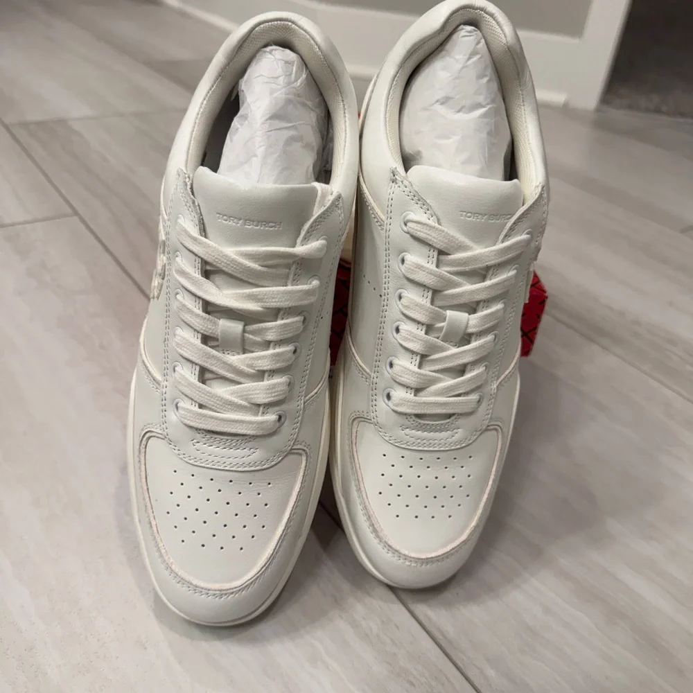 Tory Burch Clover Court Sneakers - Picture 5 of 9
